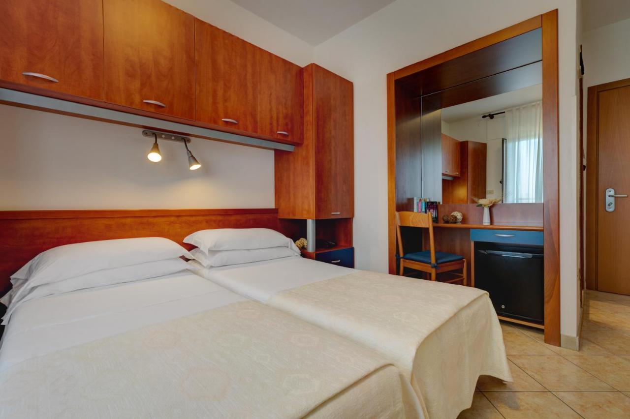 Hotel Frank Lido di Jesolo Luaran gambar